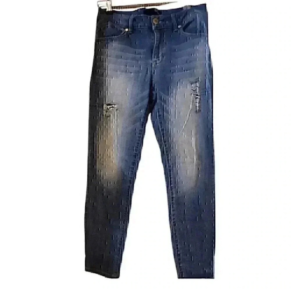 p7083 Distressed  jeans 1822  cropped jeans medium wash  size Size 8 - Picture 1 of 6